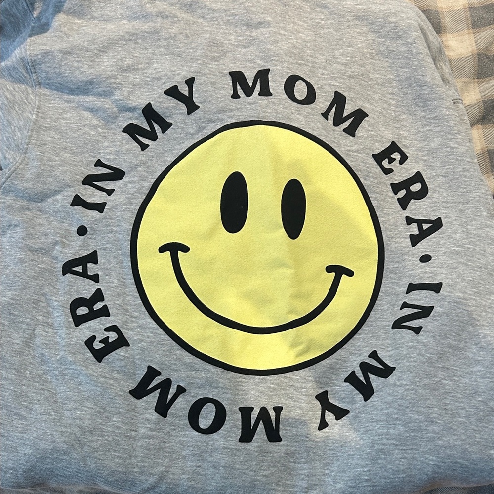 Karrie Locher ‘In my mom era’ Zip up
